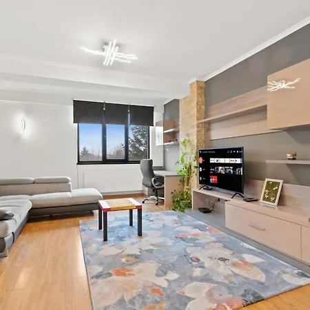 Baneasa Lake Large And Cozy Apartment Bucarest Esterno foto