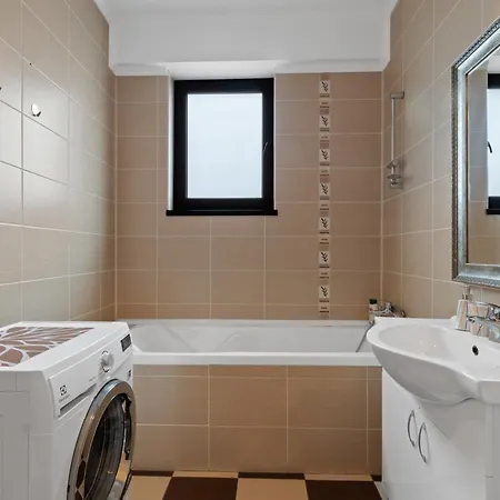 Baneasa Lake Large And Cozy Apartment Bucarest Esterno foto