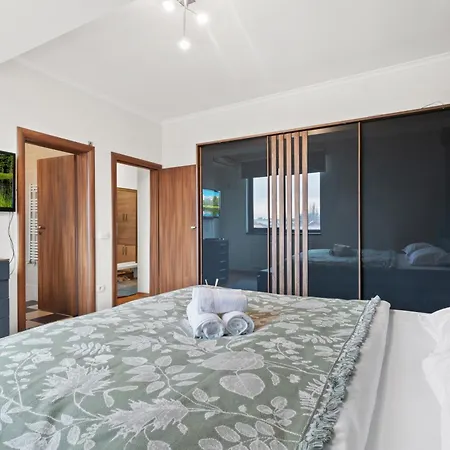 Baneasa Lake Large And Cozy Apartment Bucarest Esterno foto