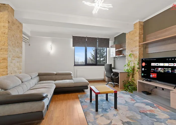 Baneasa Lake Large And Cozy Apartment